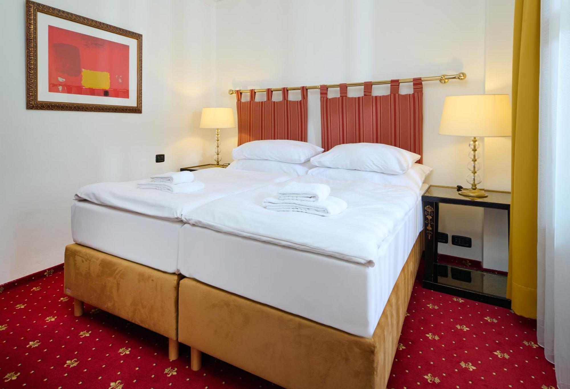 Bologna 4* Prague